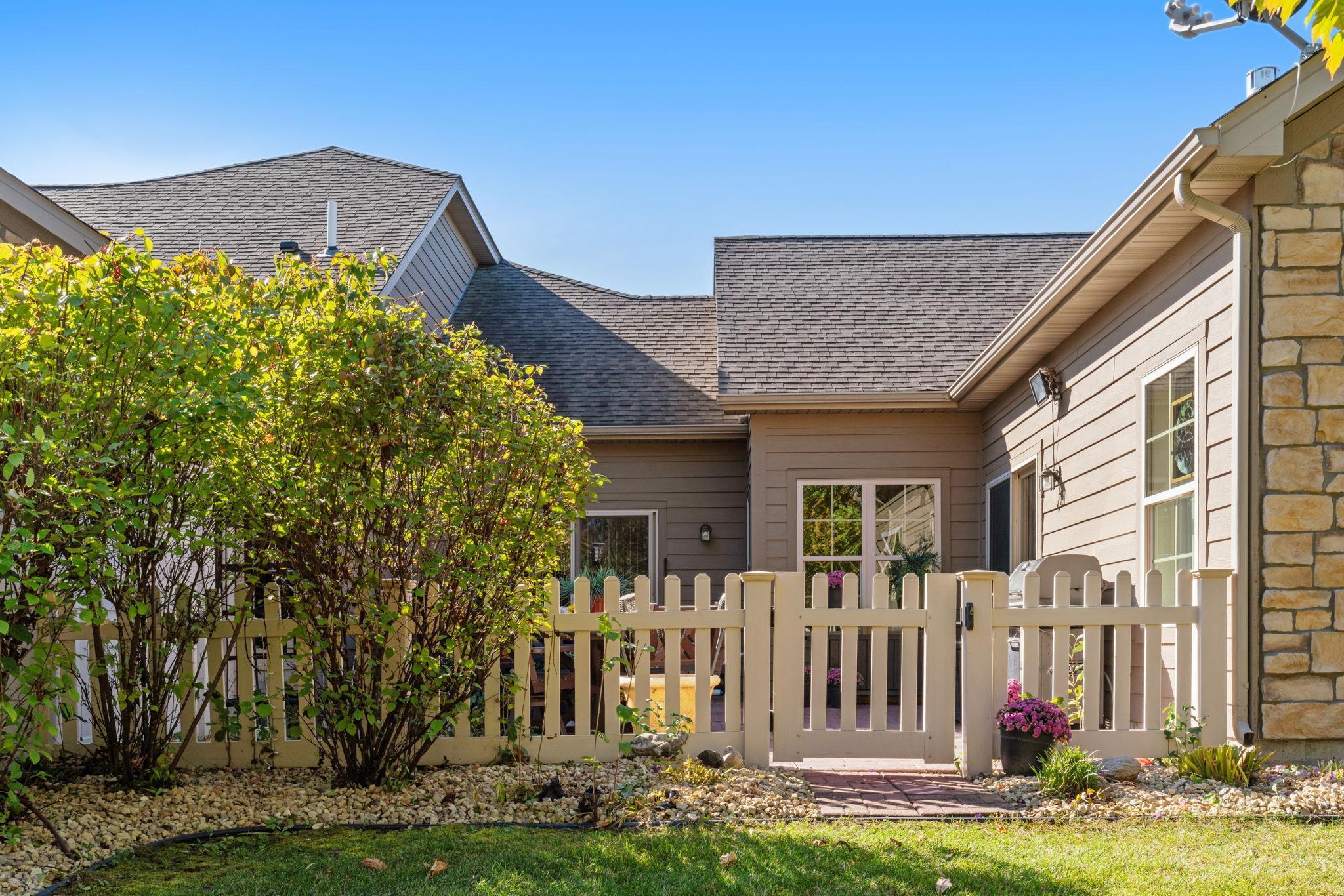 24064 Rivers Edge Road, Rogers, Minnesota image 37