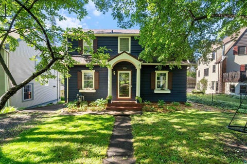 Homes For Sale - 108 Greenwood Lane<br/> Duluth, MN 55803