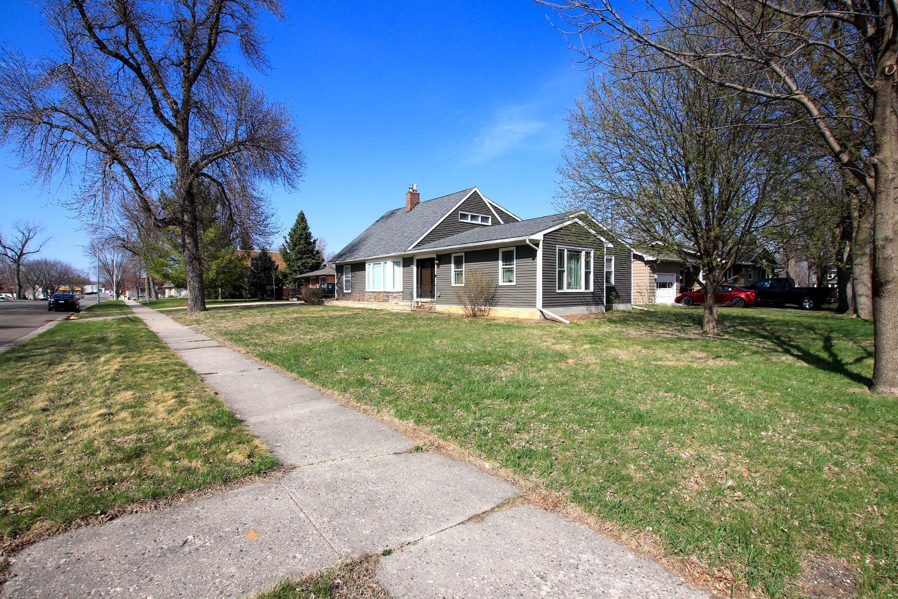 311 10th Street, Olivia, Minnesota image 21