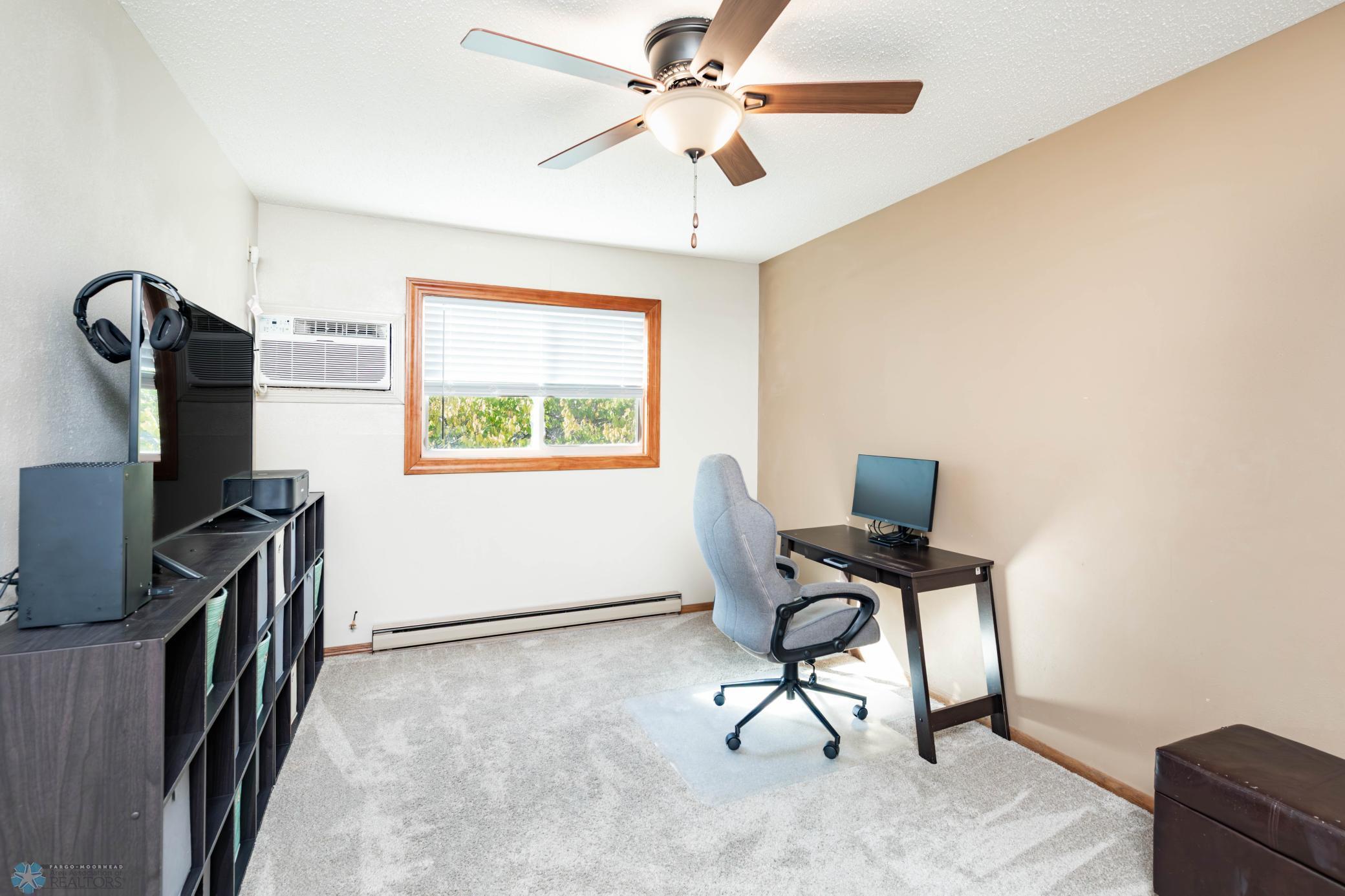 Moorhead, Minnesota 56560, United States, 3 Bedrooms Bedrooms, ,2 BathroomsBathrooms,Residential,Active,216317