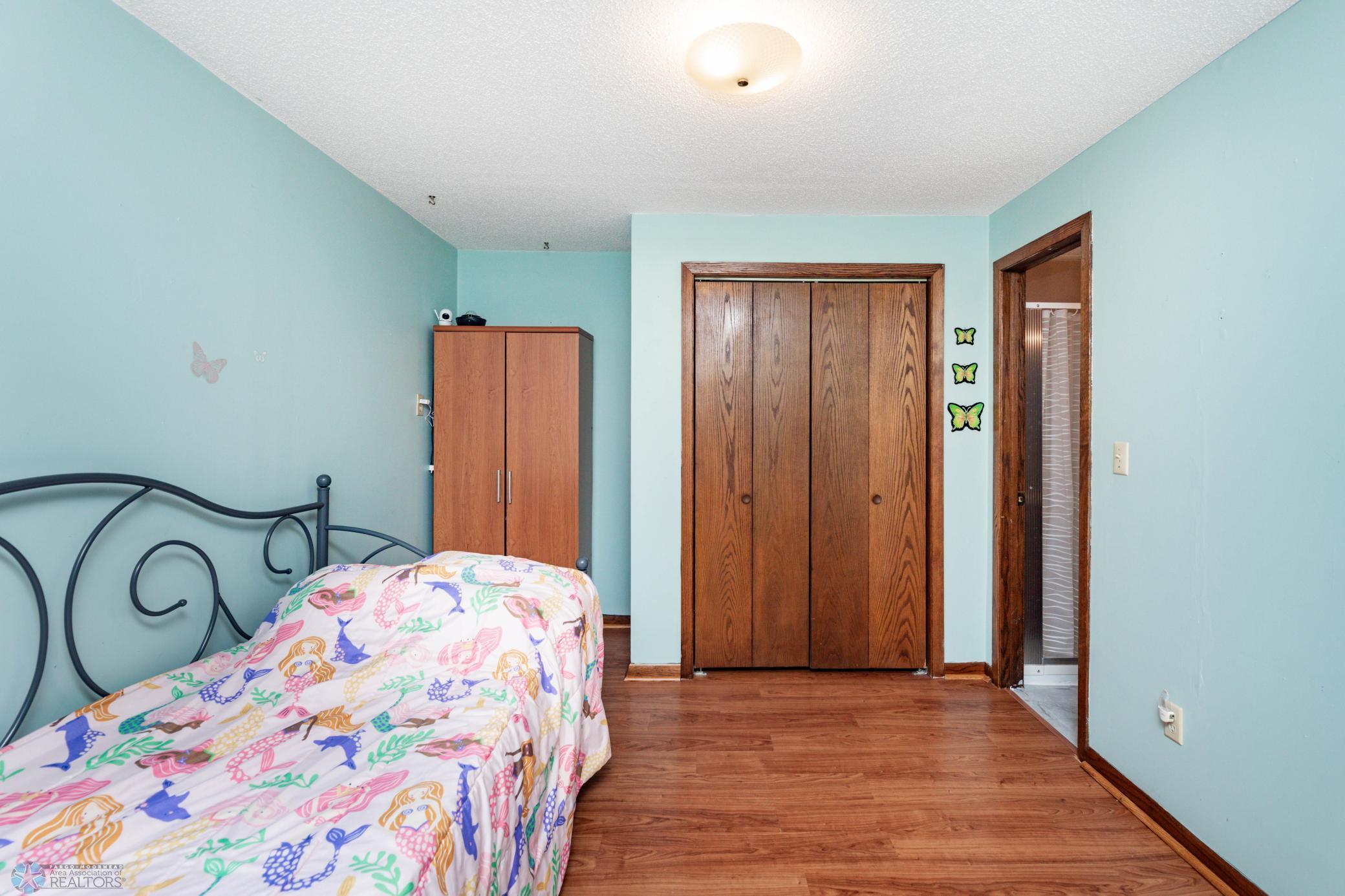 Moorhead, Minnesota 56560, United States, 3 Bedrooms Bedrooms, ,2 BathroomsBathrooms,Residential,Active,216317