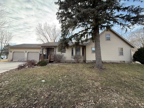 Homes For Sale - 203 W Main Street<br/> Blooming Prairie, MN 55917