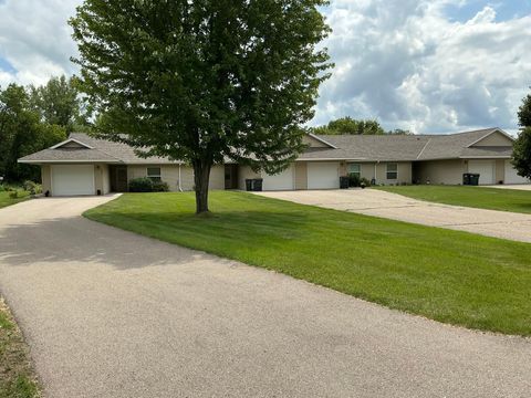 Townhouse For Sale - 730 6th Avenue<br/> Pope County, Glenwood, MN 56334