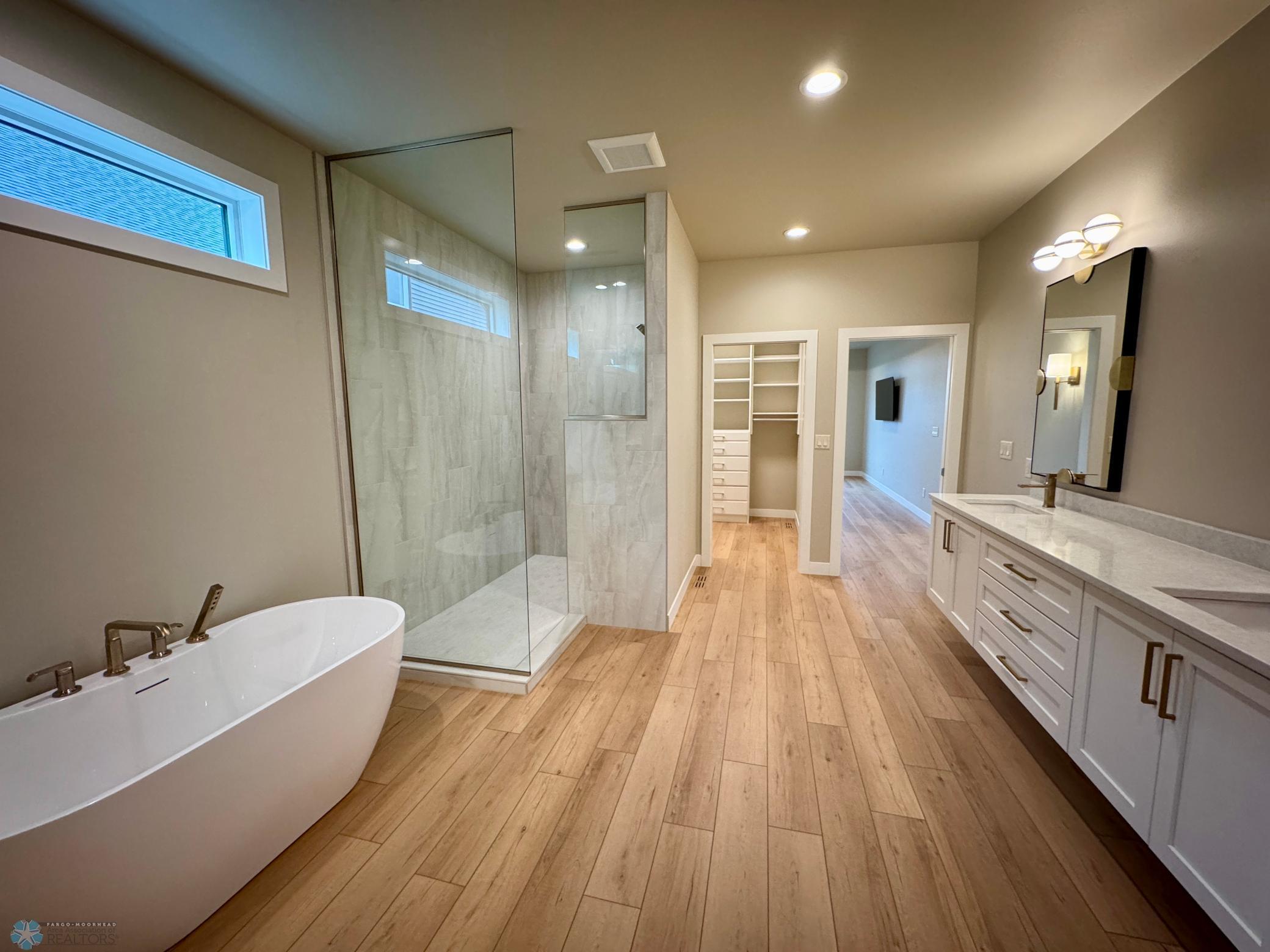 West Fargo, North Dakota 58078, United States, 3 Bedrooms Bedrooms, ,3 BathroomsBathrooms,Residential,Pending,169742