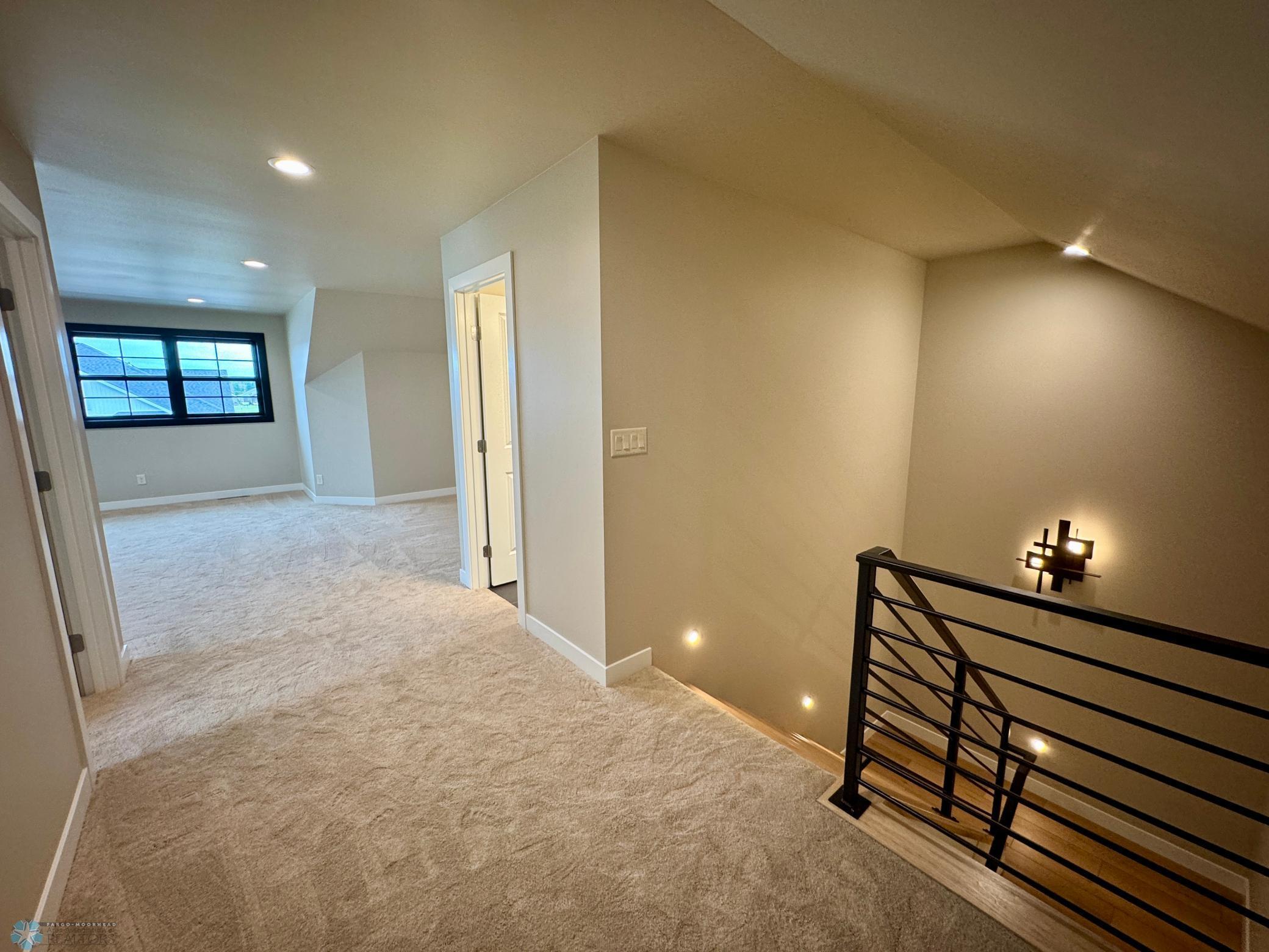 West Fargo, North Dakota 58078, United States, 3 Bedrooms Bedrooms, ,3 BathroomsBathrooms,Residential,Pending,169742