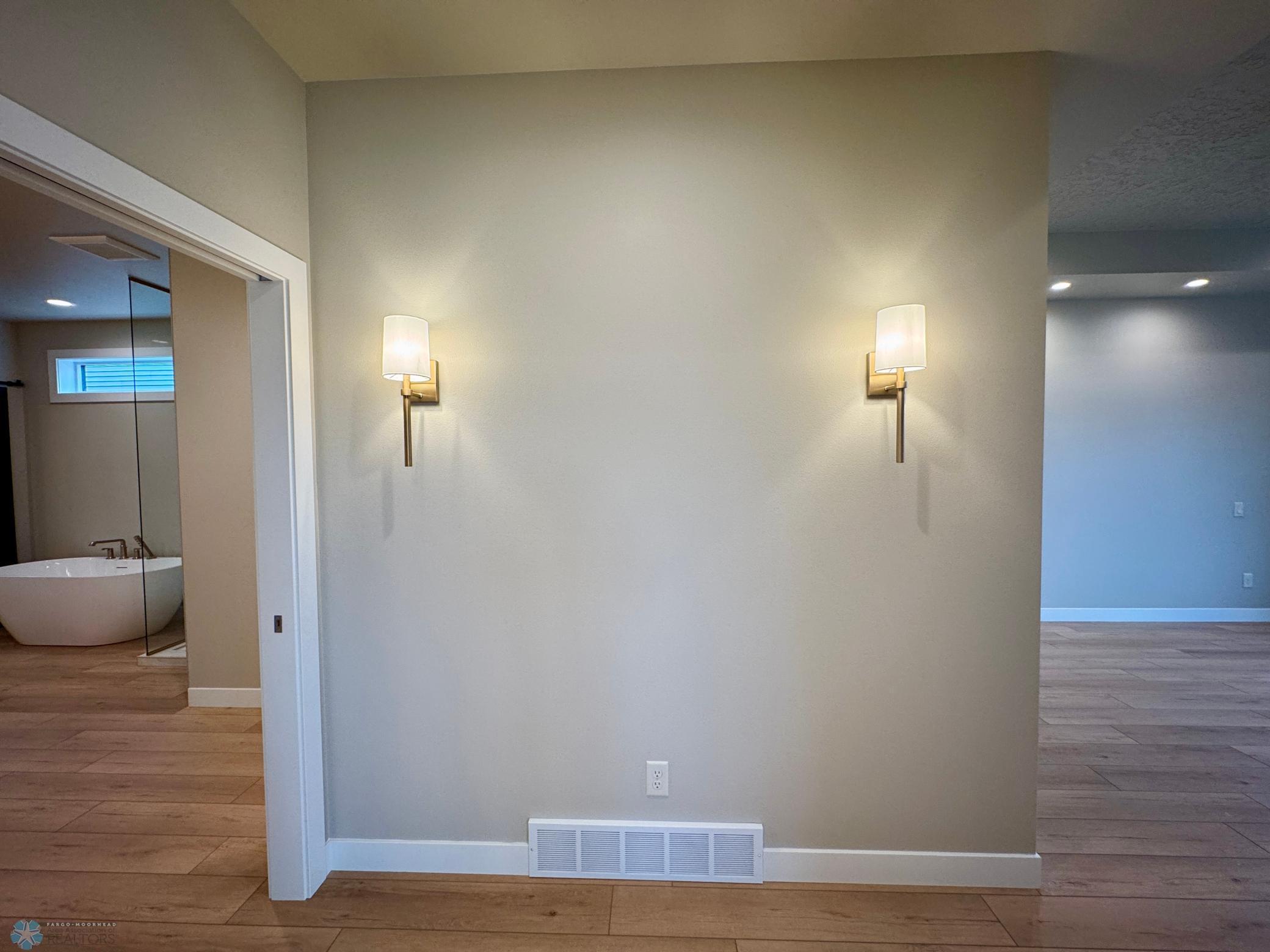 West Fargo, North Dakota 58078, United States, 3 Bedrooms Bedrooms, ,3 BathroomsBathrooms,Residential,Pending,169742