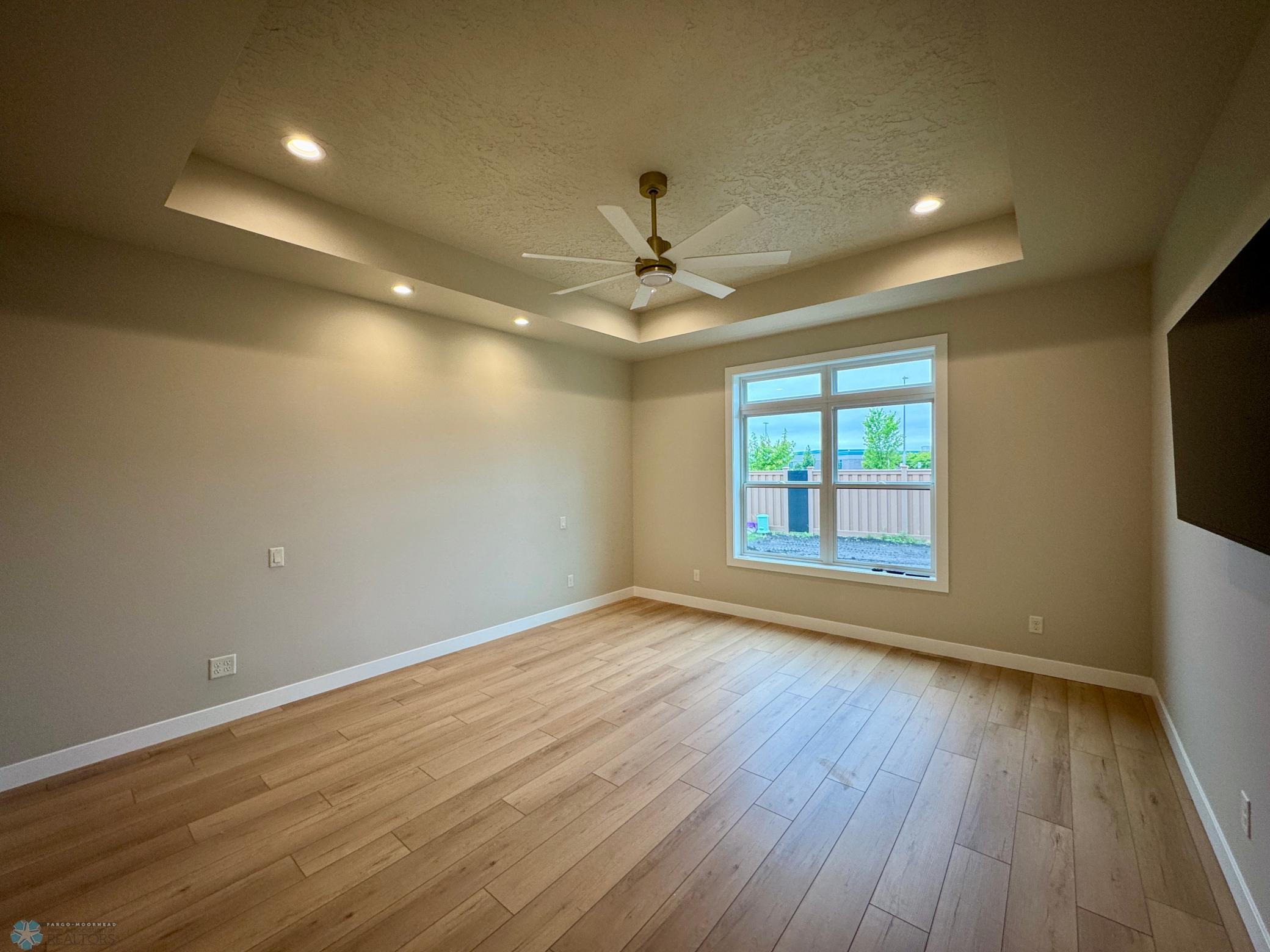 West Fargo, North Dakota 58078, United States, 3 Bedrooms Bedrooms, ,3 BathroomsBathrooms,Residential,Pending,169742