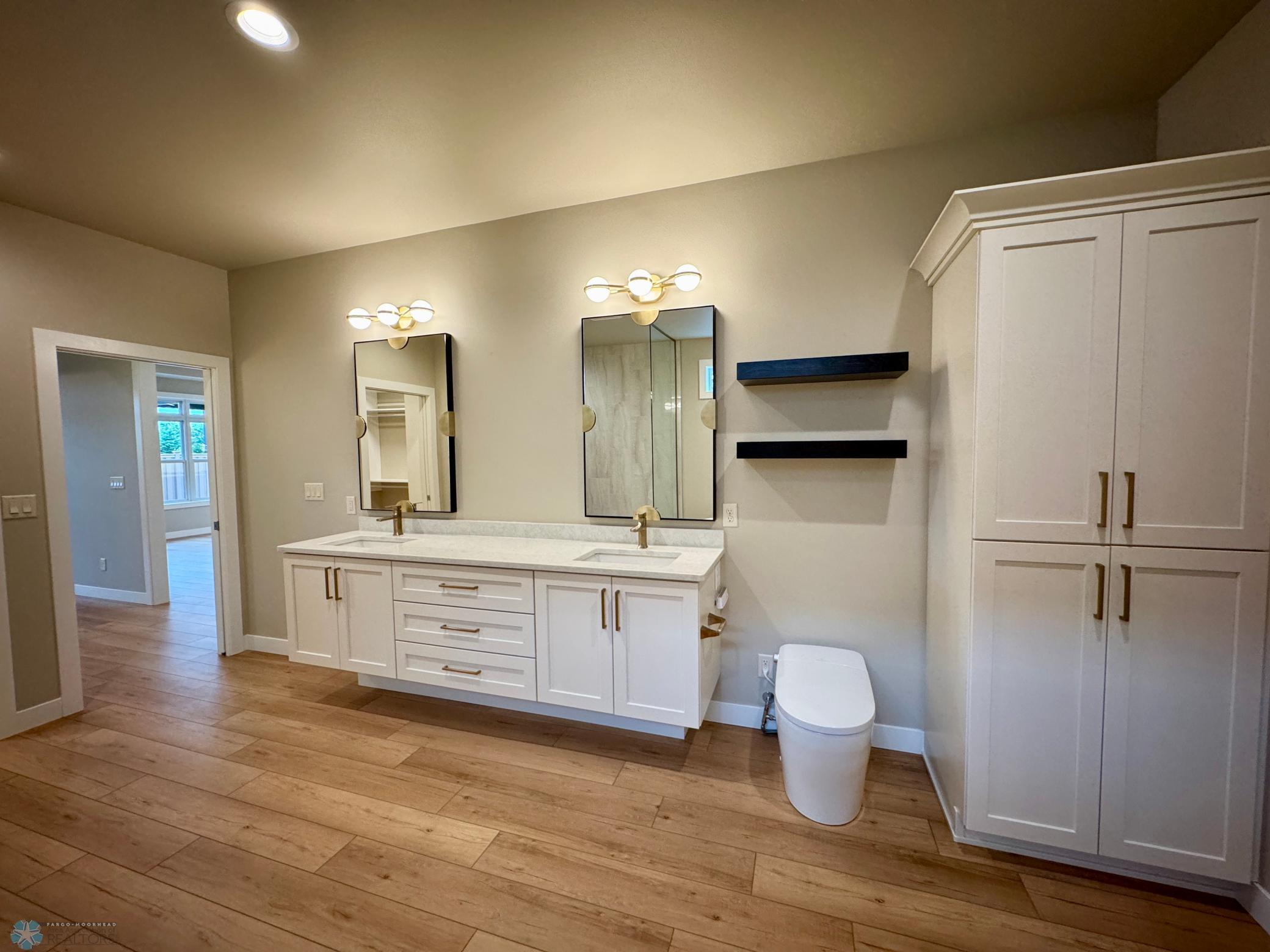 West Fargo, North Dakota 58078, United States, 3 Bedrooms Bedrooms, ,3 BathroomsBathrooms,Residential,Pending,169742