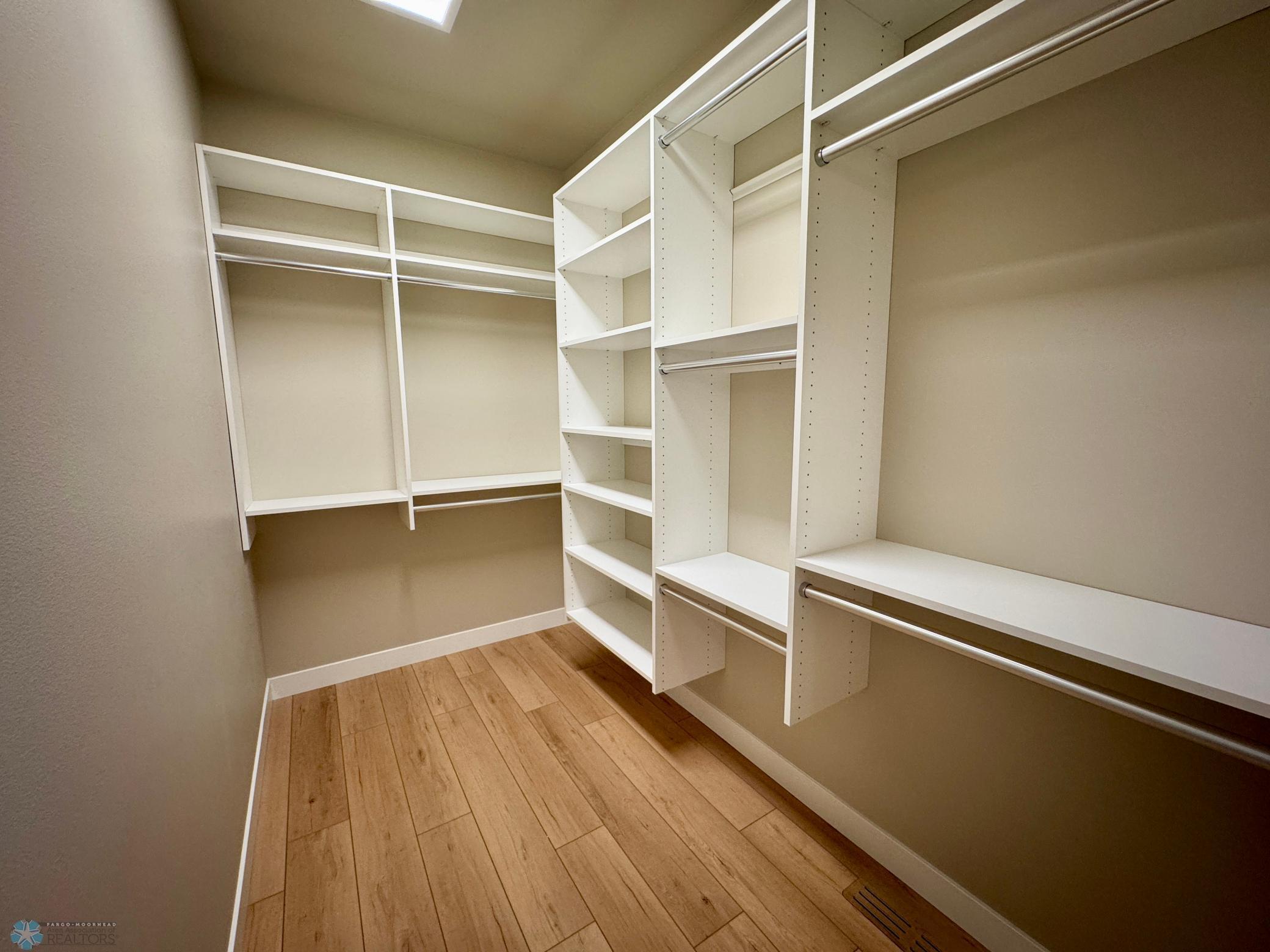 West Fargo, North Dakota 58078, United States, 3 Bedrooms Bedrooms, ,3 BathroomsBathrooms,Residential,Pending,169742