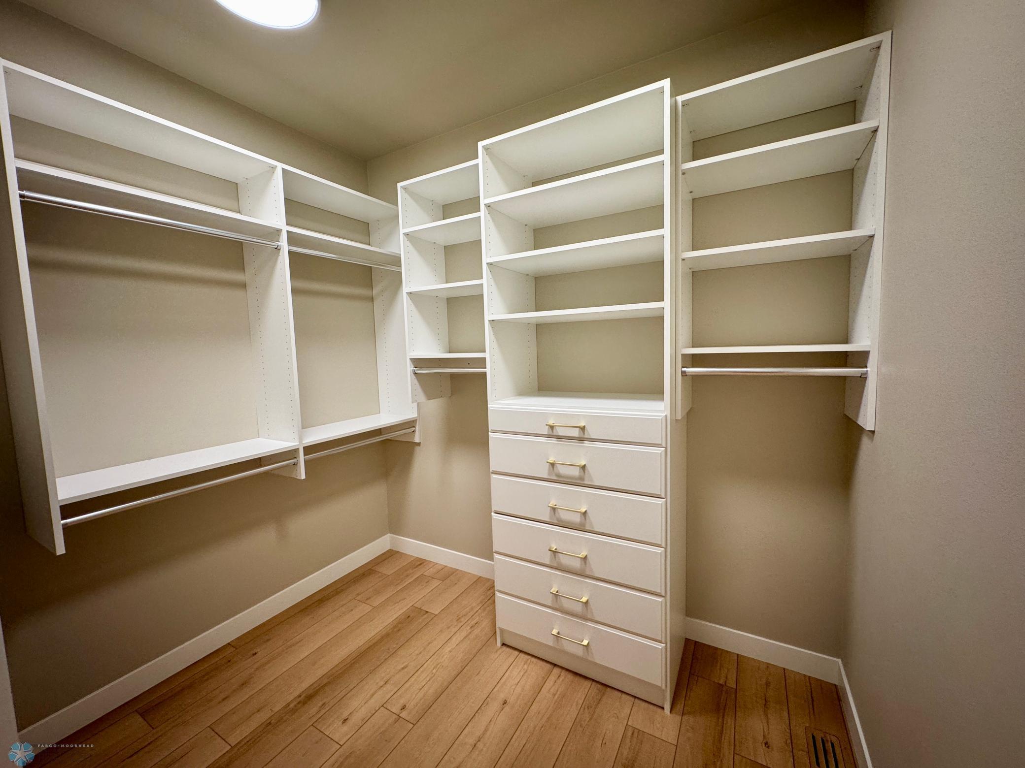 West Fargo, North Dakota 58078, United States, 3 Bedrooms Bedrooms, ,3 BathroomsBathrooms,Residential,Pending,169742