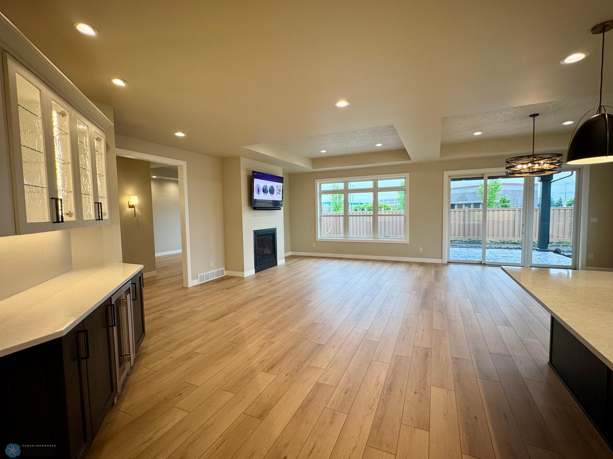 West Fargo, North Dakota 58078, United States, 3 Bedrooms Bedrooms, ,3 BathroomsBathrooms,Residential,Pending,169742