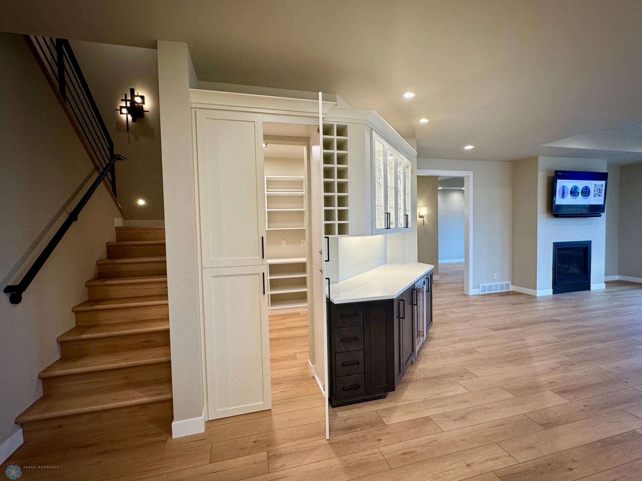 West Fargo, North Dakota 58078, United States, 3 Bedrooms Bedrooms, ,3 BathroomsBathrooms,Residential,Pending,169742