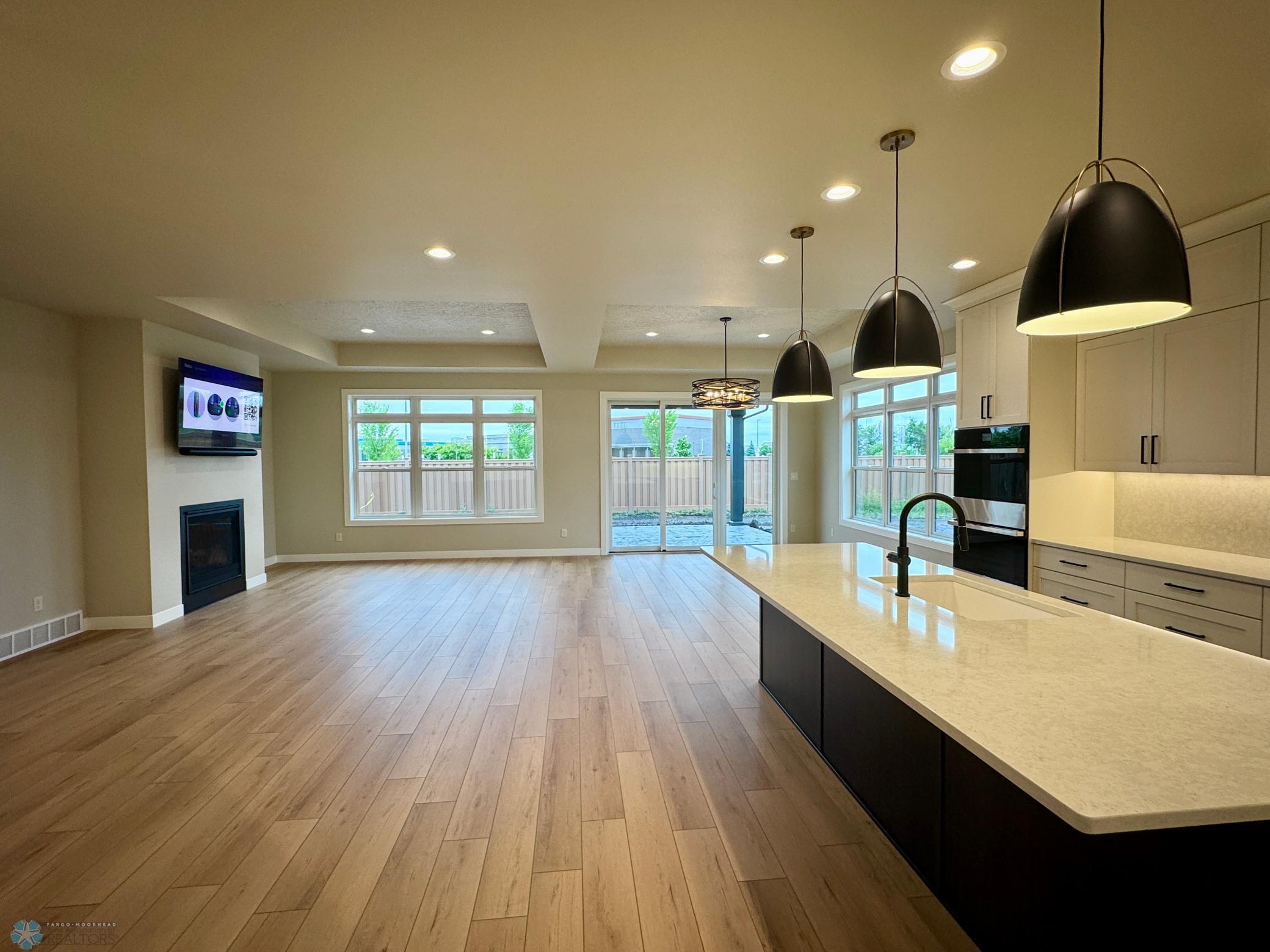 West Fargo, North Dakota 58078, United States, 3 Bedrooms Bedrooms, ,3 BathroomsBathrooms,Residential,Pending,169742