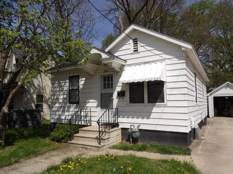 Homes For Sale - 1204 4th Avenue<br/> Mower County, Austin, MN 55912