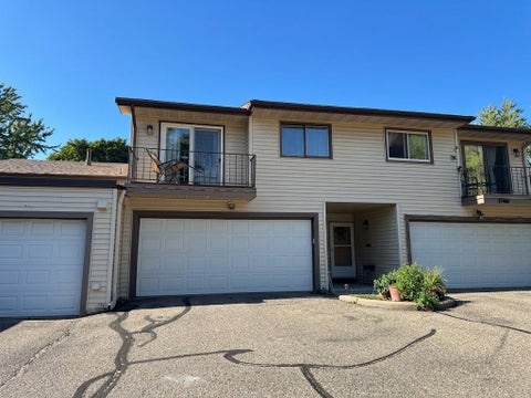 Townhouse For Sale - 11012 Trail West Road<br/> Bloomington, MN 55437