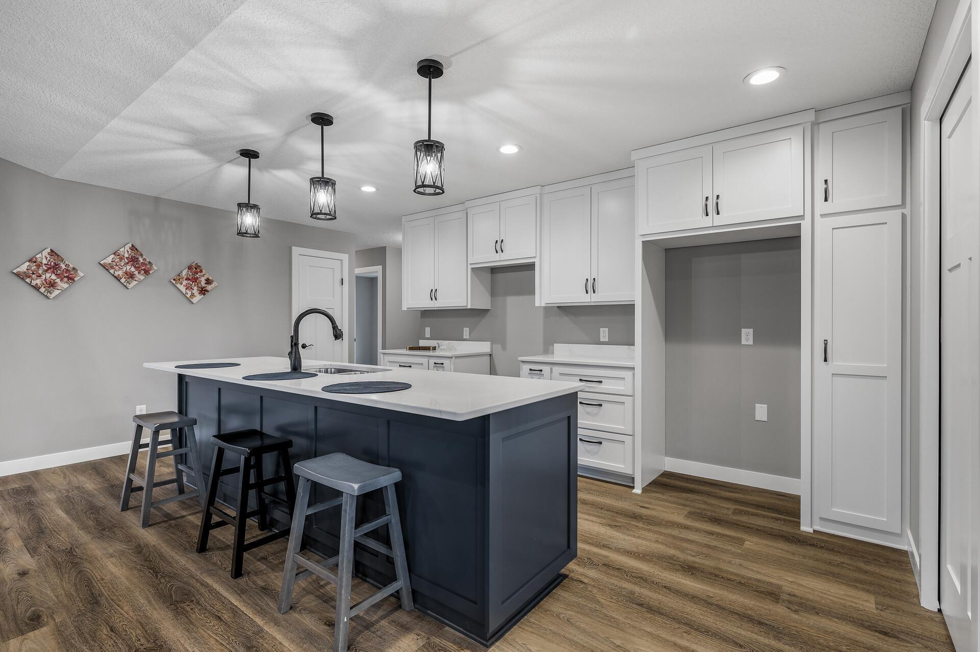 38578 Hawthorne Avenue, North Branch, Minnesota image 3