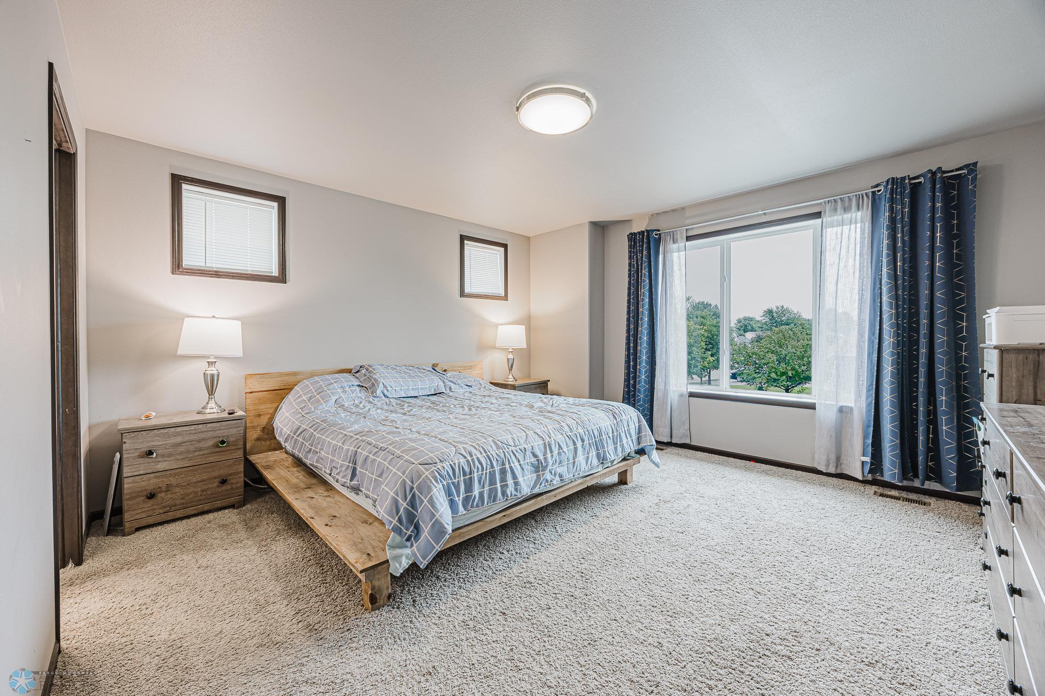 Barnesville, Minnesota 56514, United States, 3 Bedrooms Bedrooms, ,3 BathroomsBathrooms,Residential,Active,195452