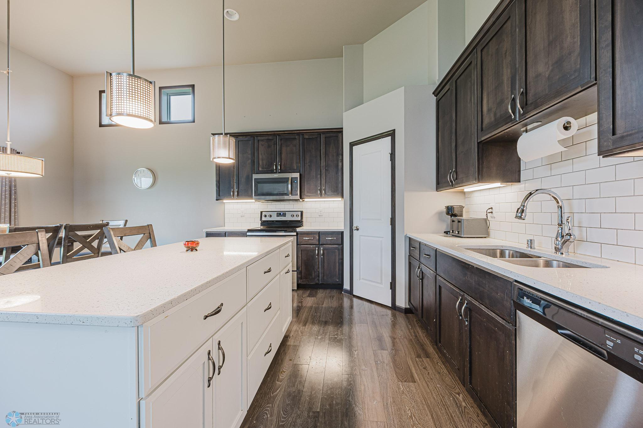 Barnesville, Minnesota 56514, United States, 3 Bedrooms Bedrooms, ,3 BathroomsBathrooms,Residential,Active,195452