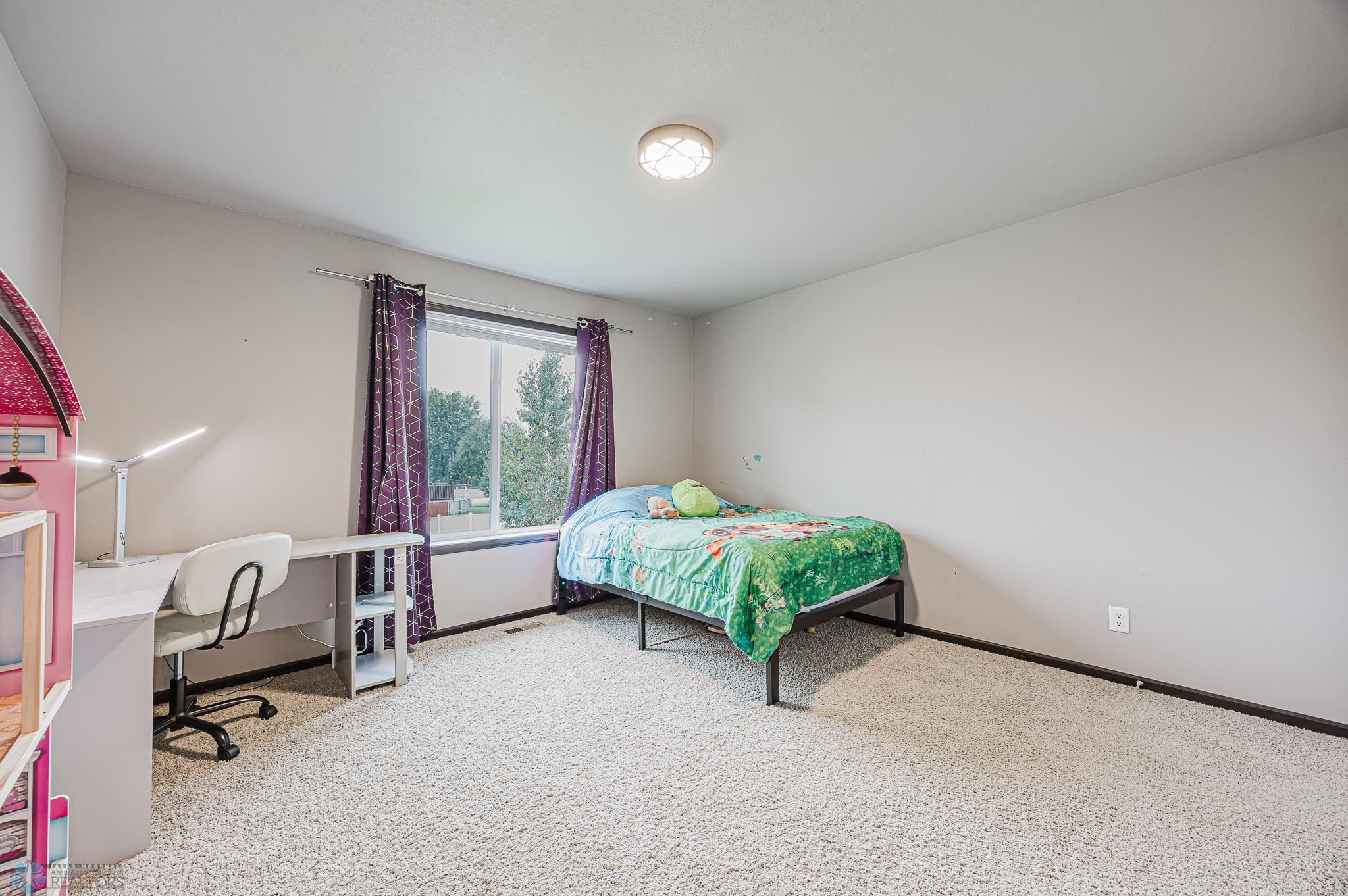 Barnesville, Minnesota 56514, United States, 3 Bedrooms Bedrooms, ,3 BathroomsBathrooms,Residential,Active,195452