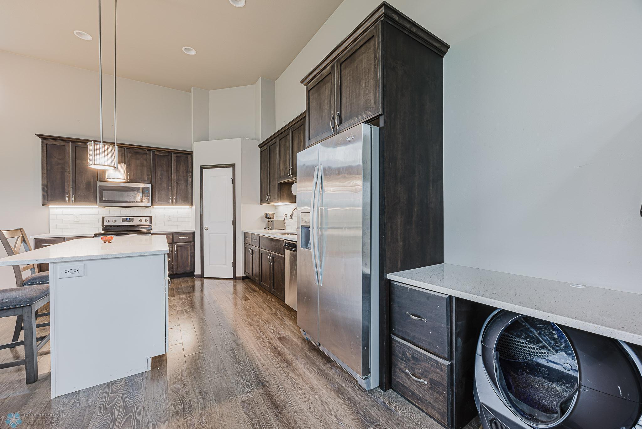 Barnesville, Minnesota 56514, United States, 3 Bedrooms Bedrooms, ,3 BathroomsBathrooms,Residential,Active,195452