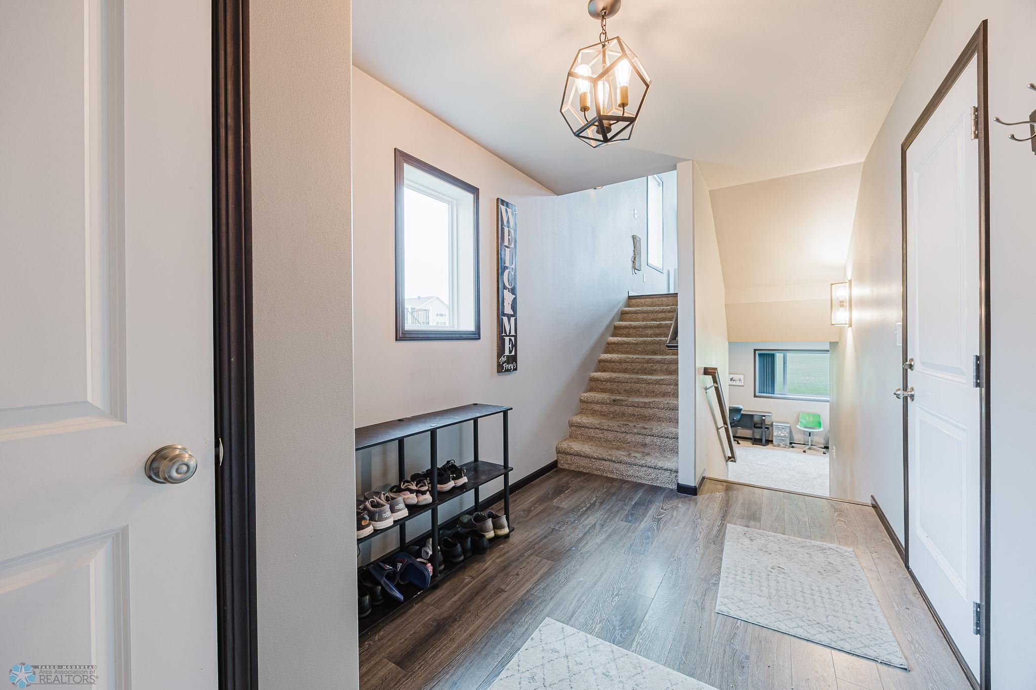 Barnesville, Minnesota 56514, United States, 3 Bedrooms Bedrooms, ,3 BathroomsBathrooms,Residential,Active,195452