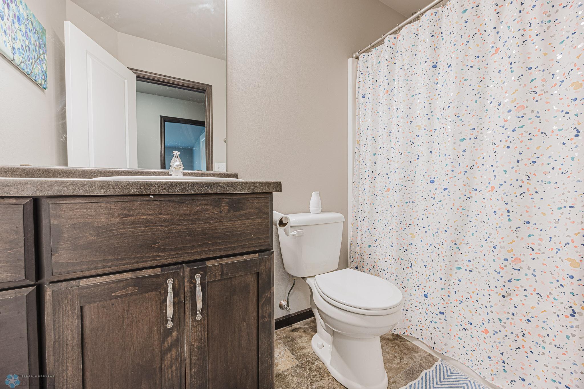 Barnesville, Minnesota 56514, United States, 3 Bedrooms Bedrooms, ,3 BathroomsBathrooms,Residential,Active,195452