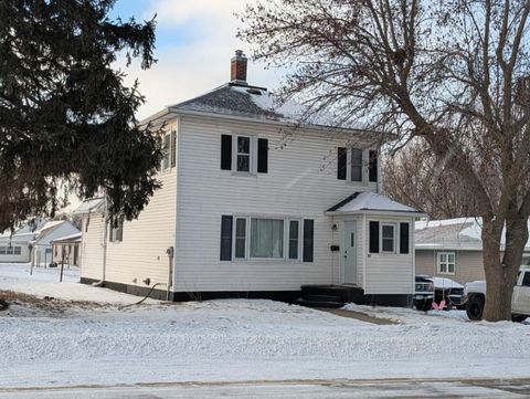 Homes For Sale - 96 7th Street<br/> Faribault County, Wells, MN 56097