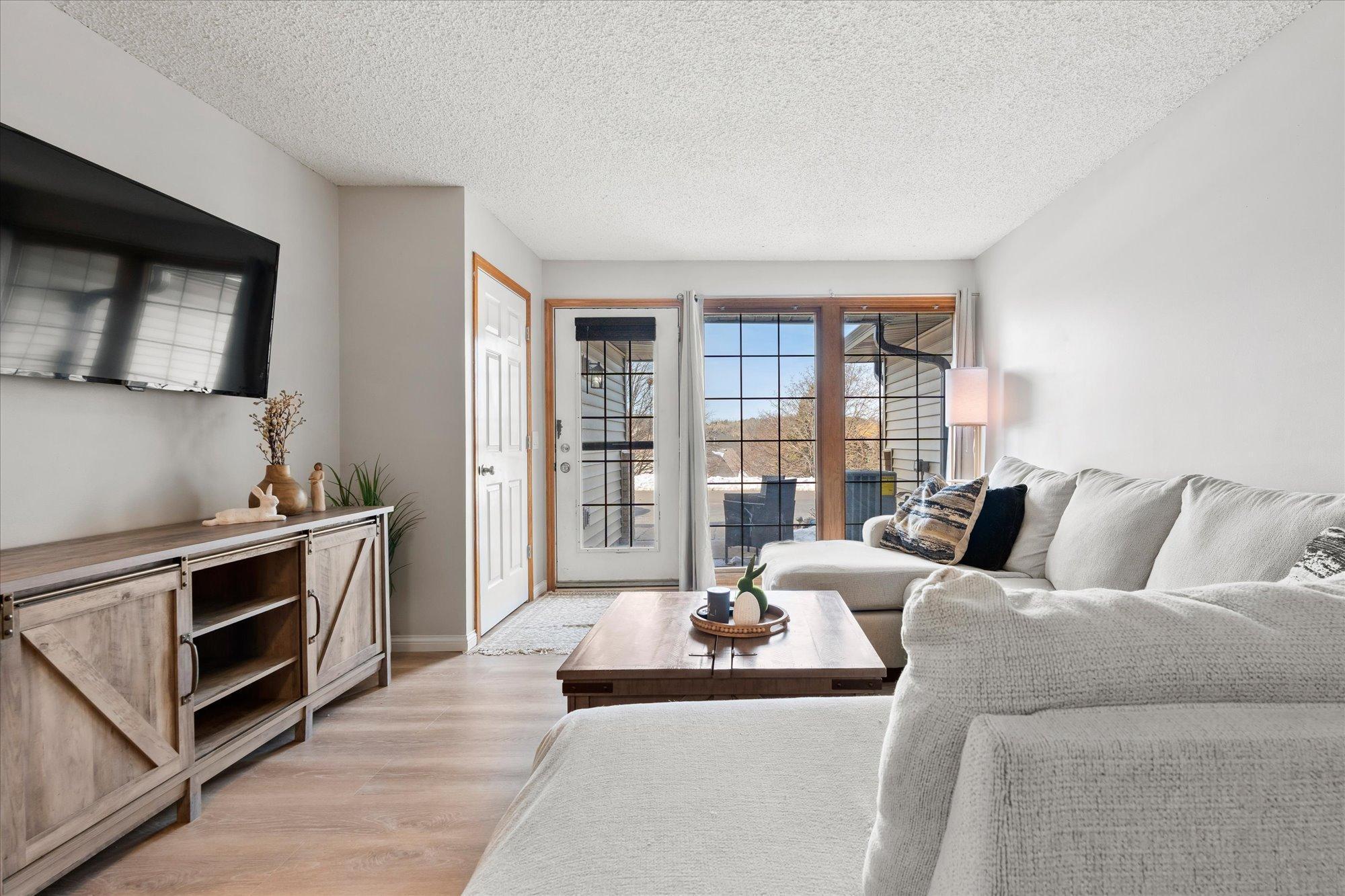 1342 Cottage Drive, Stillwater, Minnesota image 3