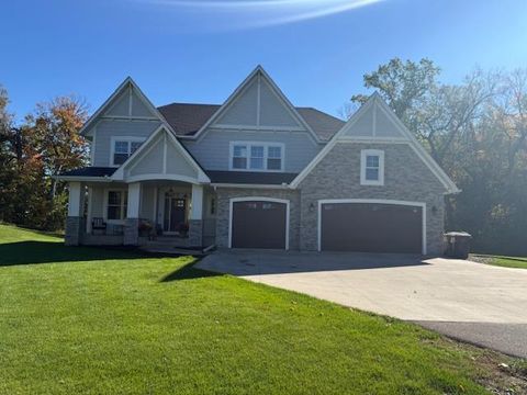 Homes For Sale - 5955 84th Lane<br/> Loretto, MN 55357