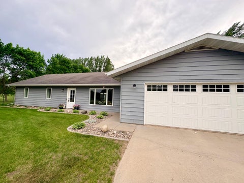 Homes For Sale - 28169 Meadow Drive<br/> Becker County, Detroit Lakes, MN 56501