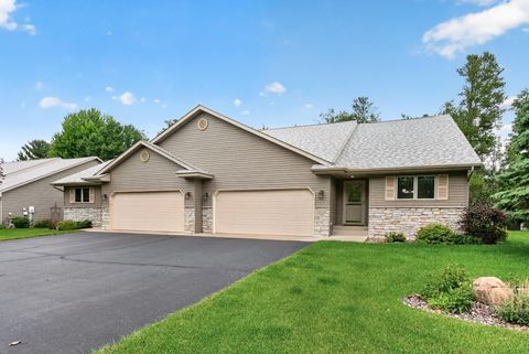 Townhouse For Sale - 466 Cedar Court<br/> Taylors Falls, MN 55084