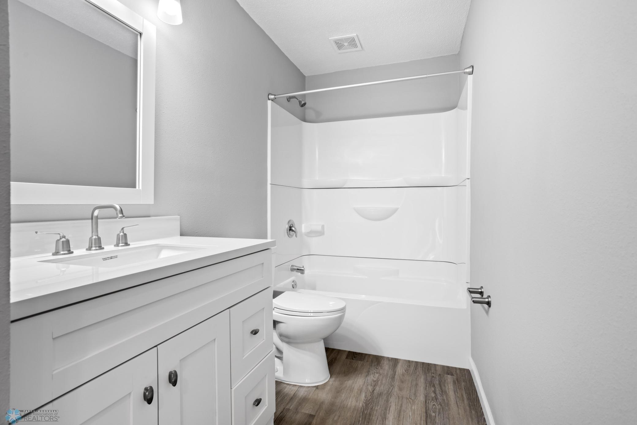 506 5th Street #2, West Fargo, North Dakota image 11