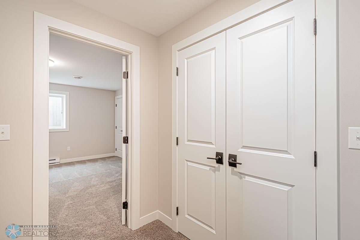 Moorhead, Minnesota 56560, United States, 5 Bedrooms Bedrooms, ,3 BathroomsBathrooms,Residential,Pending,55116