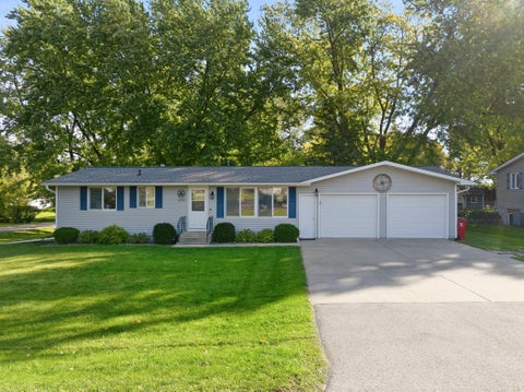 Homes For Sale - 520 Walnut Street<br/> Mantorville, MN 55955