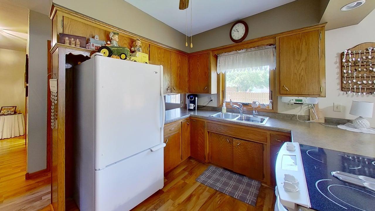 109 Gray Place, Marshall, Minnesota image 9