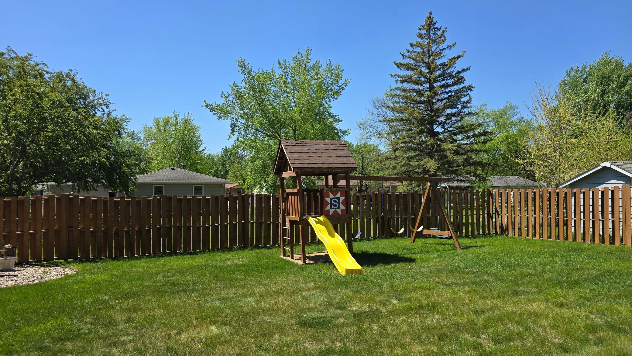 109 Gray Place, Marshall, Minnesota image 24