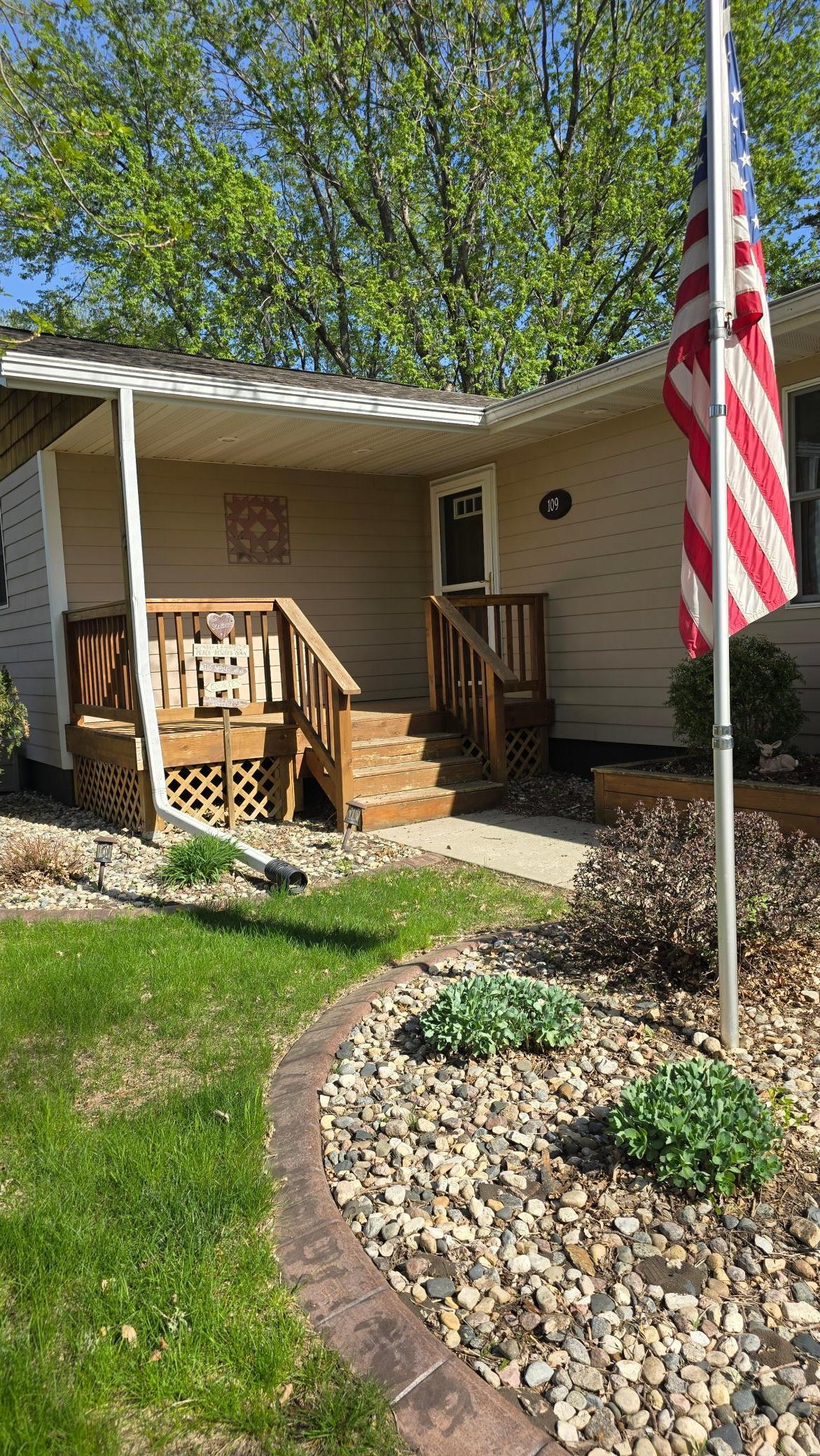 109 Gray Place, Marshall, Minnesota image 3