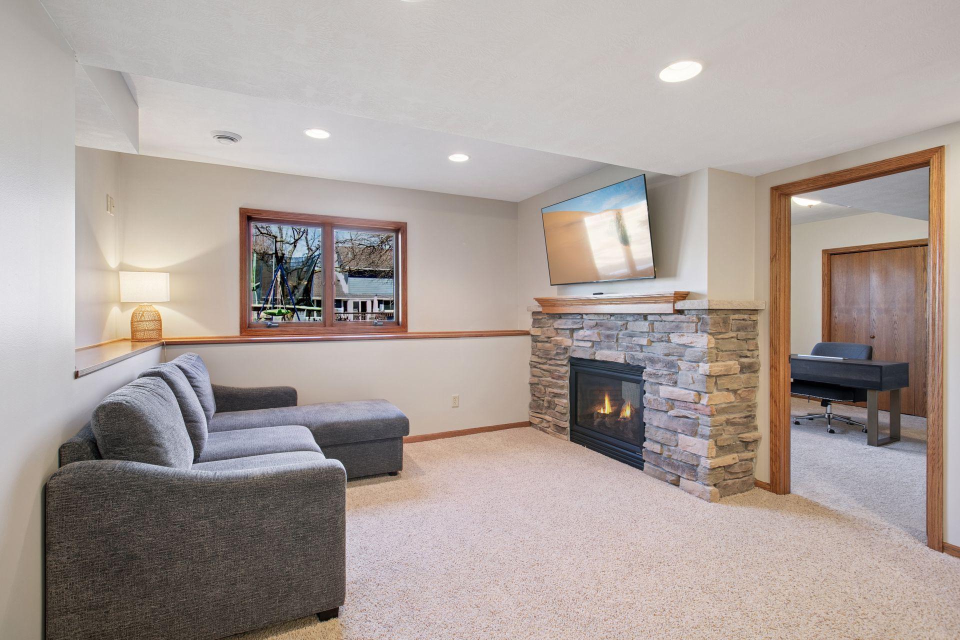 17483 Jaguar Path, Lakeville, Minnesota image 37