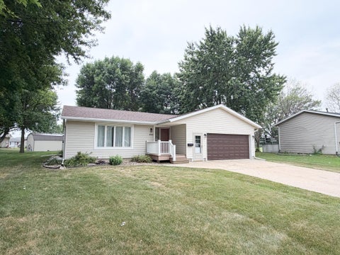 Homes For Sale - 1523 Eckerson Drive<br/> Worthington, MN 56187