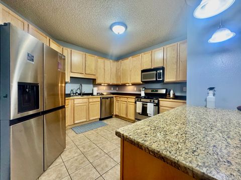 Homes For Sale - 619 8th Street<br/> Hennepin County, Minneapolis, MN 55414