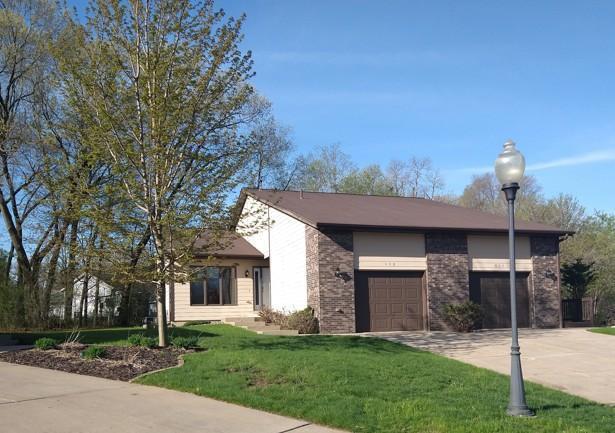 608 Woodridge Court, Menomonie, Wisconsin image 1