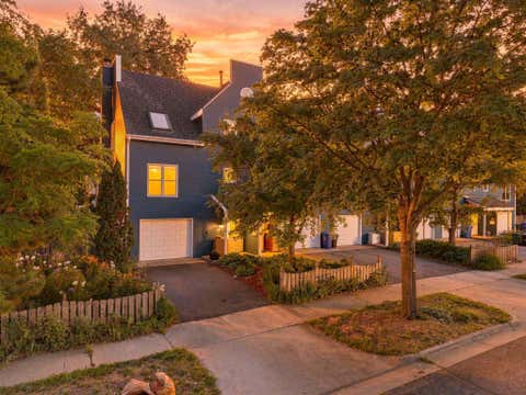 Townhouse For Sale - 1911 S 5th Street<br/> Minneapolis, MN 55454