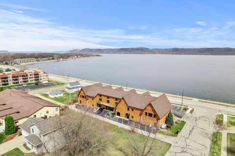 Condo For Sale - 1301 N Lakeshore Dr Dr<br/> Goodhue County, Lake City, MN 55041