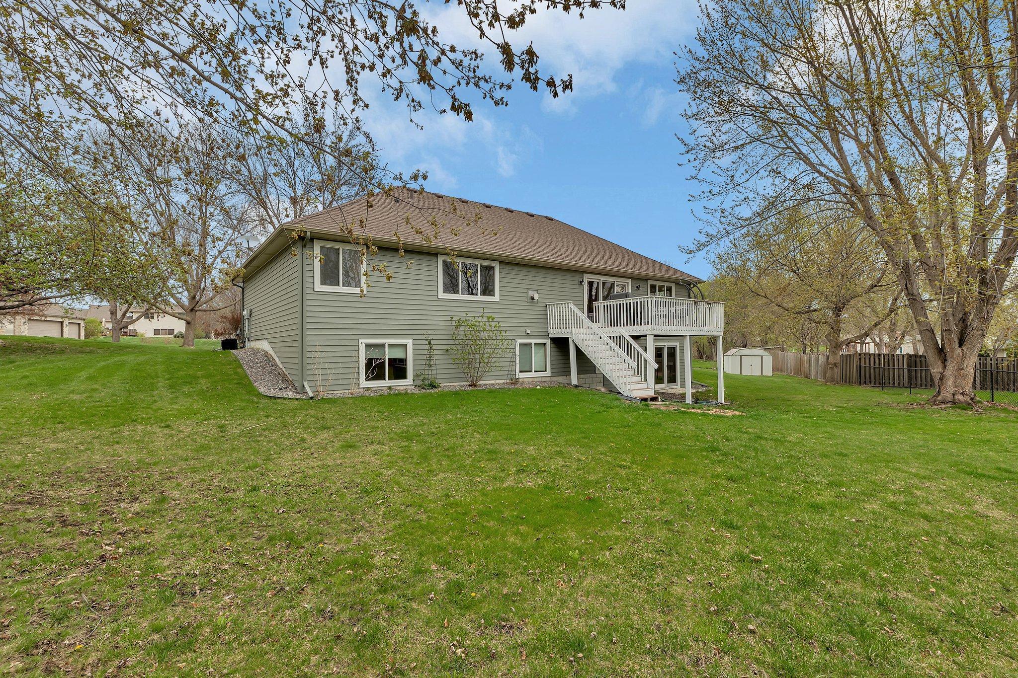 8782 Narcissus Lane, Maple Grove, Minnesota image 25