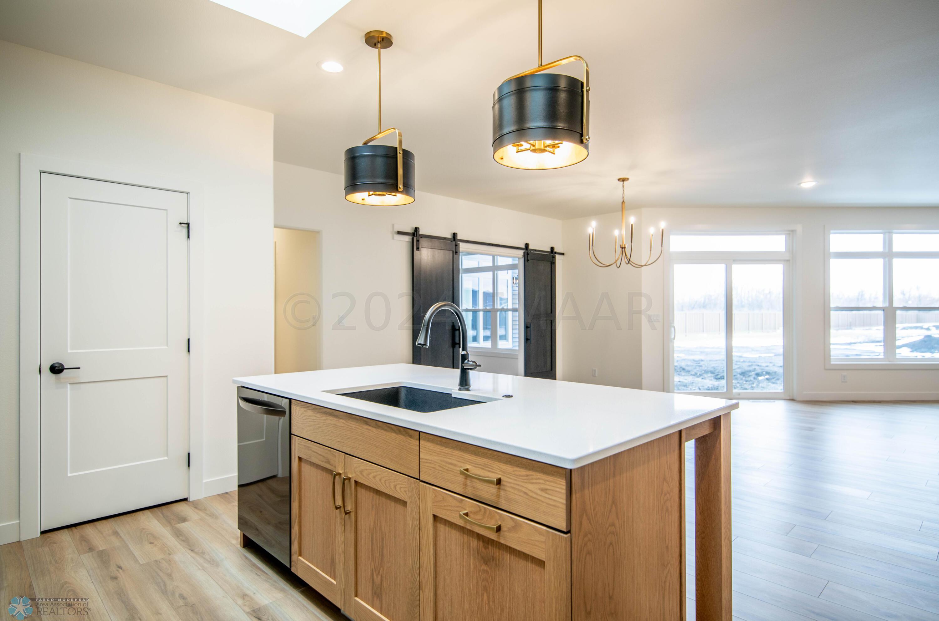 West Fargo, North Dakota 58078, United States, 2 Bedrooms Bedrooms, ,2 BathroomsBathrooms,Residential,Pending,60054