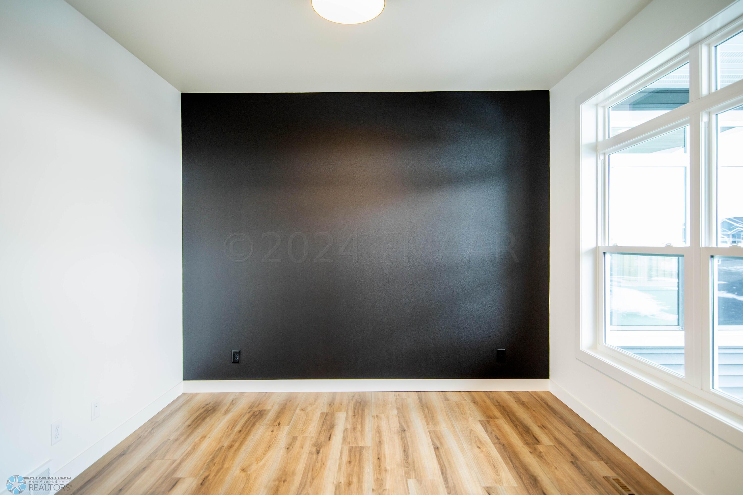 West Fargo, North Dakota 58078, United States, 2 Bedrooms Bedrooms, ,2 BathroomsBathrooms,Residential,Pending,60054