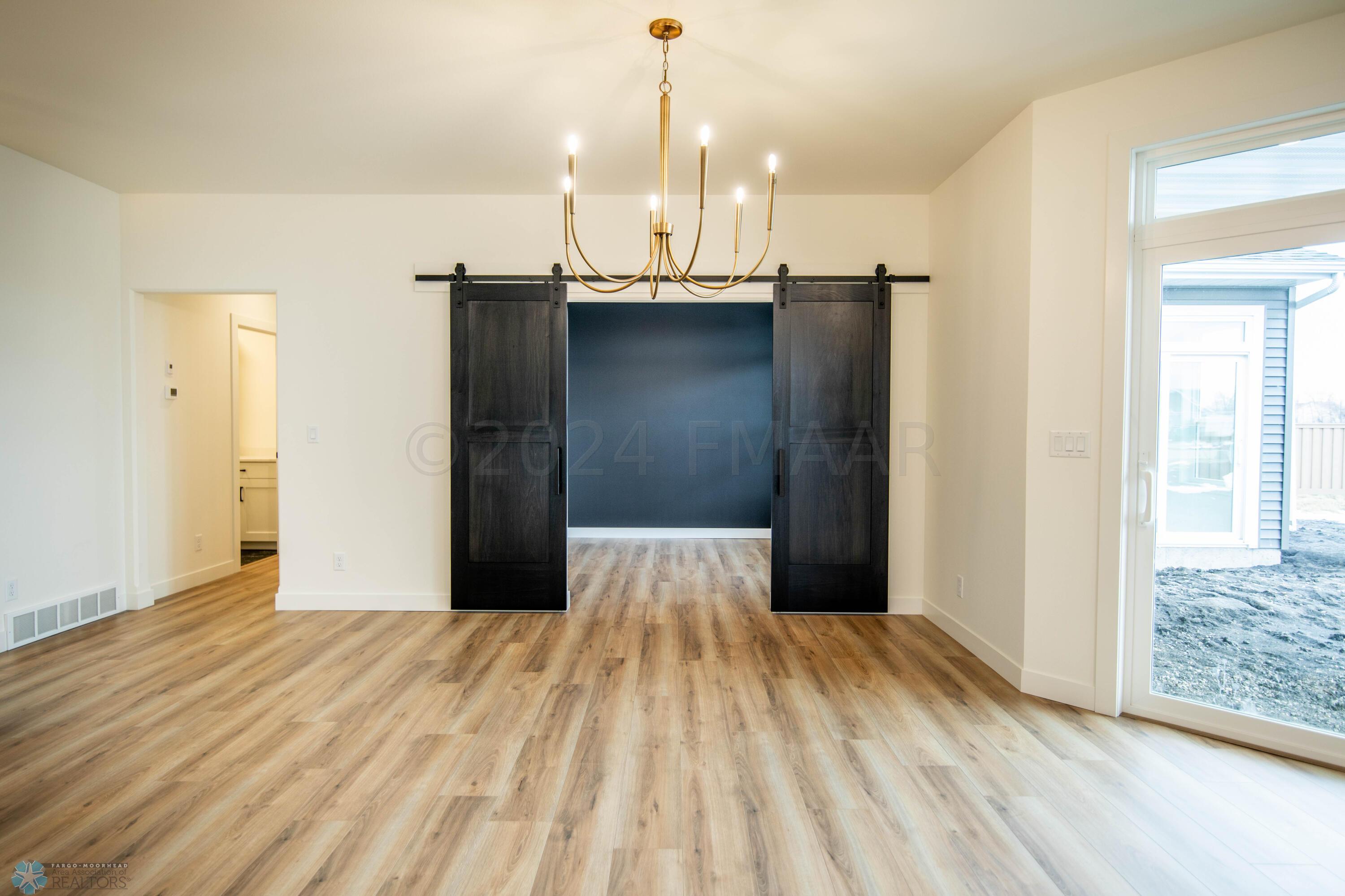 West Fargo, North Dakota 58078, United States, 2 Bedrooms Bedrooms, ,2 BathroomsBathrooms,Residential,Pending,60054