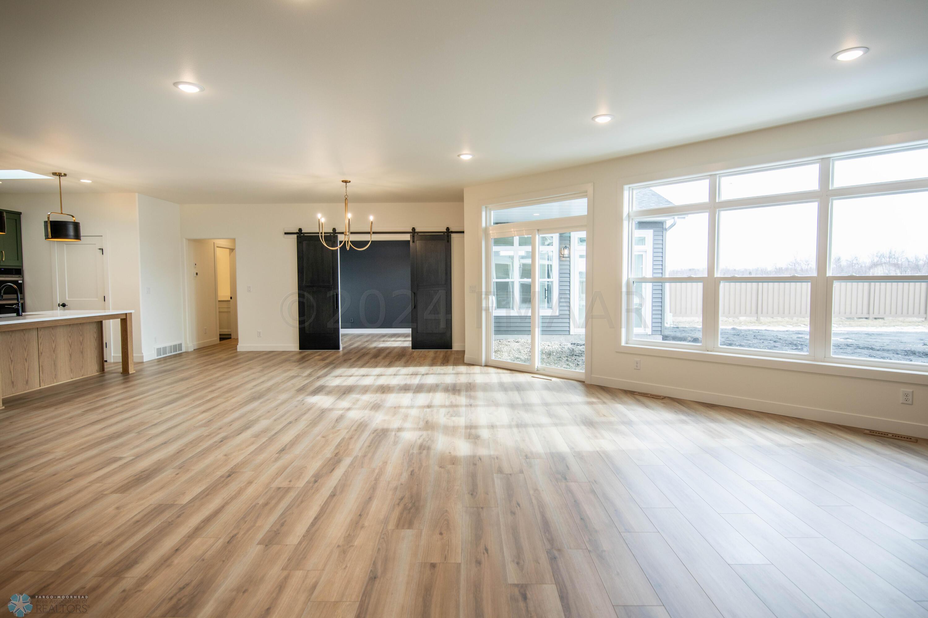 West Fargo, North Dakota 58078, United States, 2 Bedrooms Bedrooms, ,2 BathroomsBathrooms,Residential,Pending,60054