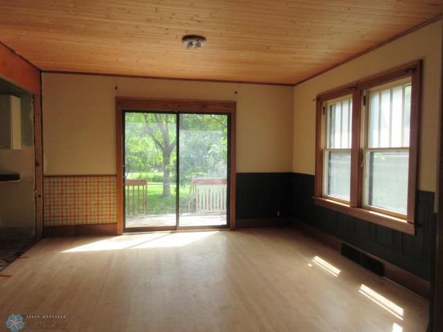 Fargo, North Dakota 58103, United States, 3 Bedrooms Bedrooms, ,2 BathroomsBathrooms,Residential,Active,181350