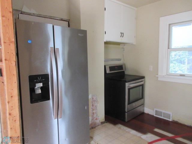 Fargo, North Dakota 58103, United States, 3 Bedrooms Bedrooms, ,2 BathroomsBathrooms,Residential,Active,181350